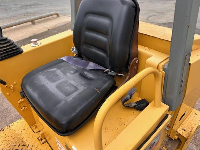 Silniční válec JCB VIBROMAX W255 2 BILLES: obrázek 6