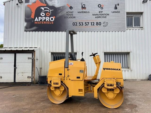 JCB VIBROMAX W255 2 BILLES - Silniční válec: obrázek 1 JCB VIBROMAX W255 2 BILLES - Silniční válec: obrázek 1