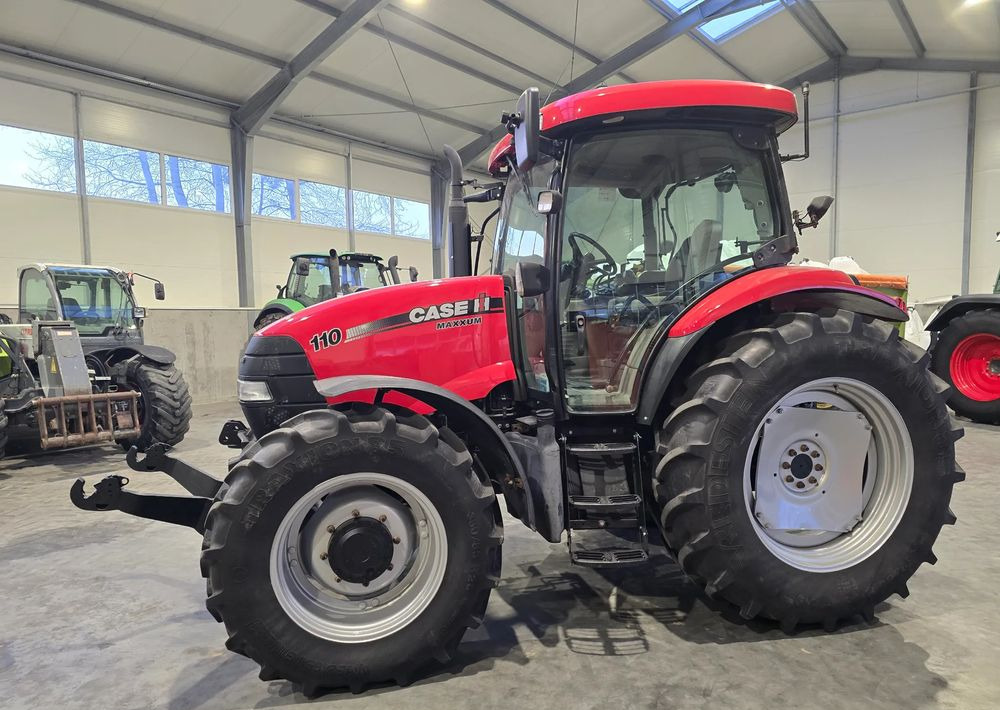 Case IH Maxxum 110 - Traktor: obrázek 4 Case IH Maxxum 110 - Traktor: obrázek 4