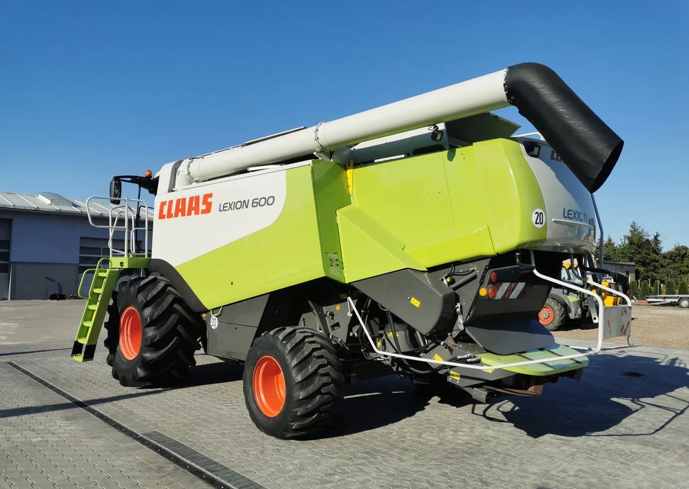 Claas Lexion 600 - Sklízecí mlátička: obrázek 3 Claas Lexion 600 - Sklízecí mlátička: obrázek 3