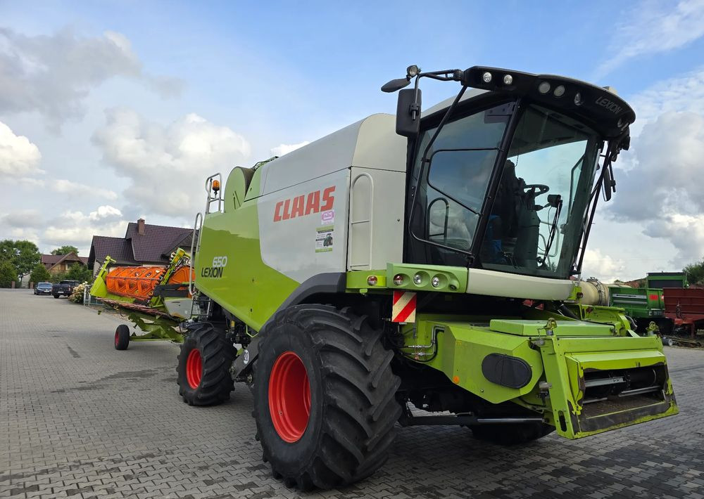 Claas Lexion 650 heder 750 Vario laser - Sklízecí mlátička: obrázek 2 Claas Lexion 650 heder 750 Vario laser - Sklízecí mlátička: obrázek 2