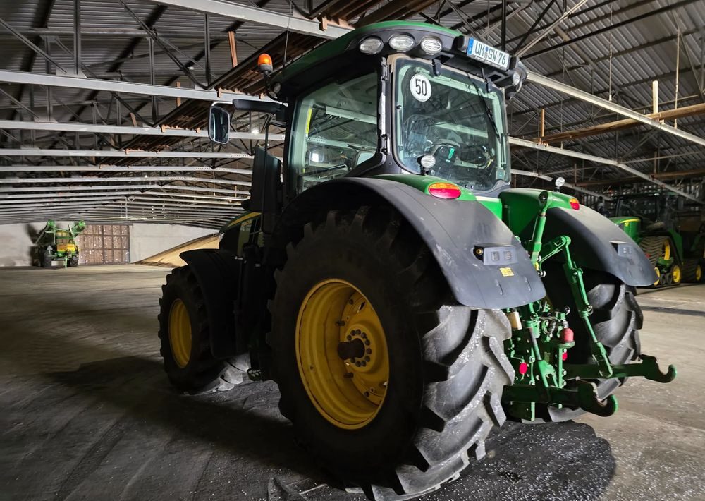 John Deere 7250R - Traktor: obrázek 5 John Deere 7250R - Traktor: obrázek 5