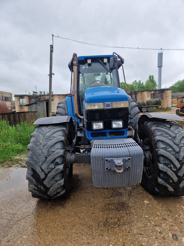 FORD 8670 - Traktor: obrázek 2 FORD 8670 - Traktor: obrázek 2
