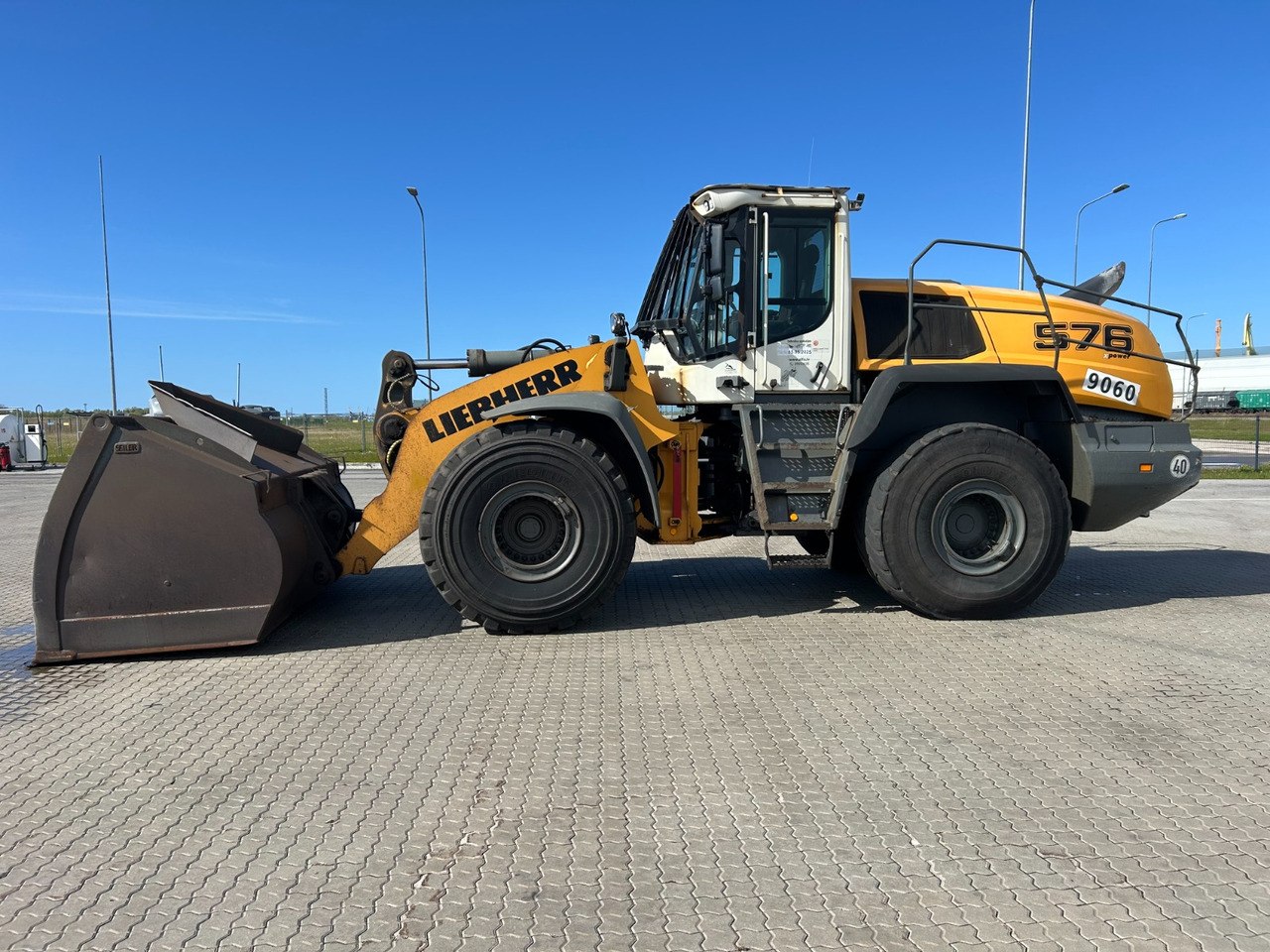 LIEBHERR L576 - Kolový nakladač: obrázek 5 LIEBHERR L576 - Kolový nakladač: obrázek 5