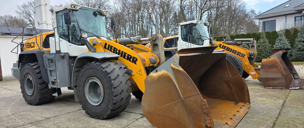 Liebherr 580 - Kolový nakladač: obrázek 5 Liebherr 580 - Kolový nakladač: obrázek 5