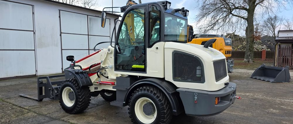 Schäffer Inny Schäfi Pro T18 - Teleskopický kolový nakladač: obrázek 4 Schäffer Inny Schäfi Pro T18 - Teleskopický kolový nakladač: obrázek 4