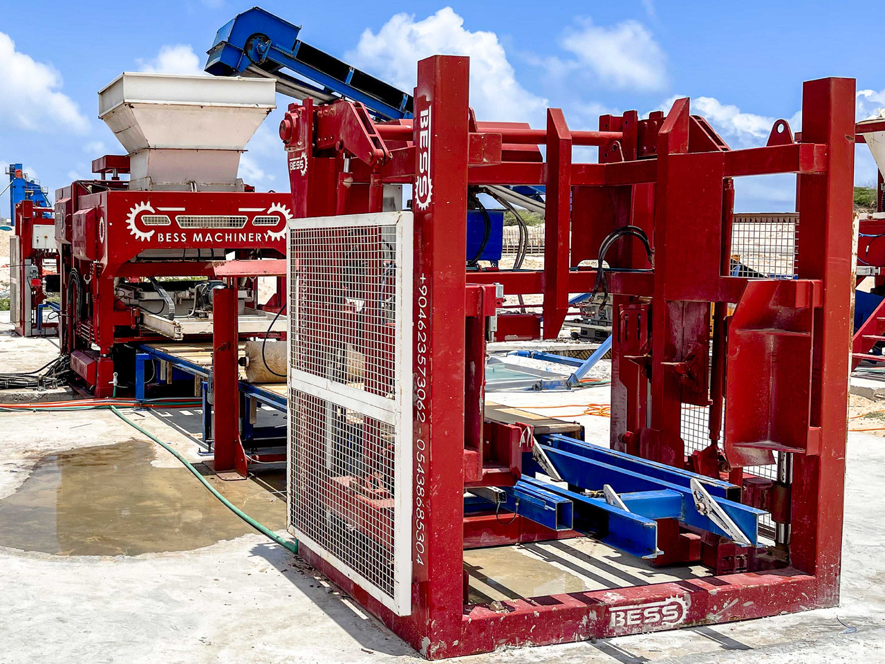 Fully Automatic Concrete Block Machine | PRS-1000 Bess Machine - Vibrolis: obrázek 4 Fully Automatic Concrete Block Machine | PRS-1000 Bess Machine - Vibrolis: obrázek 4