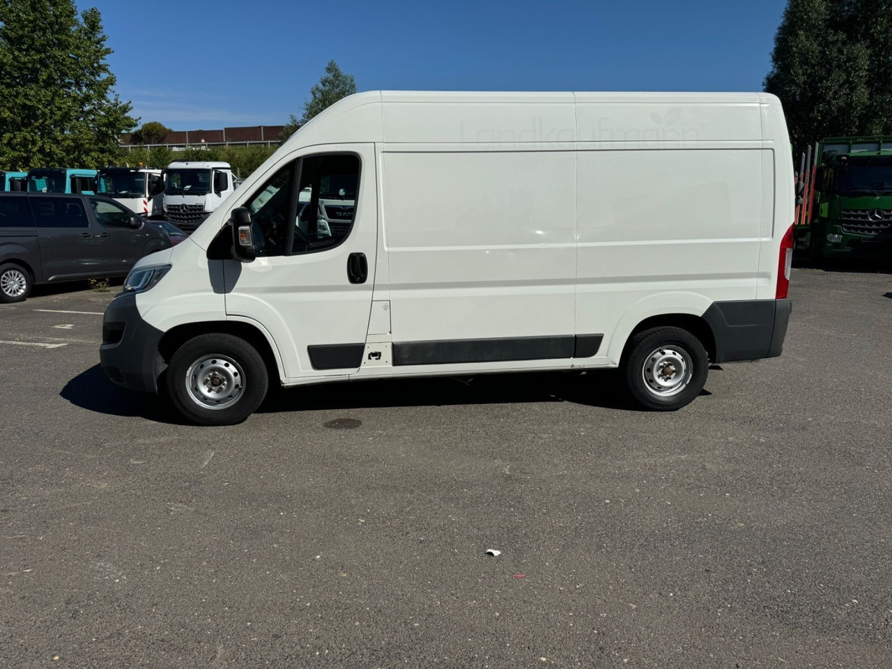 Citroën Jumper Grossraumkasten 33 L2H2 Business BlueHDi - Pojízdná prodejna: obrázek 4 Citroën Jumper Grossraumkasten 33 L2H2 Business BlueHDi - Pojízdná prodejna: obrázek 4
