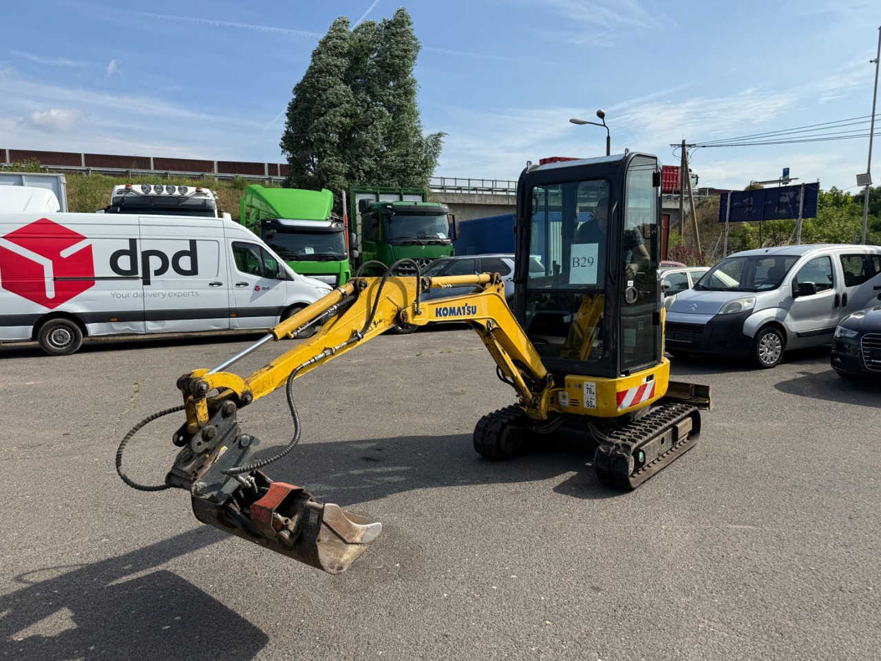 Mini rýpadlo Komatsu PC 14R HS: obrázek 10