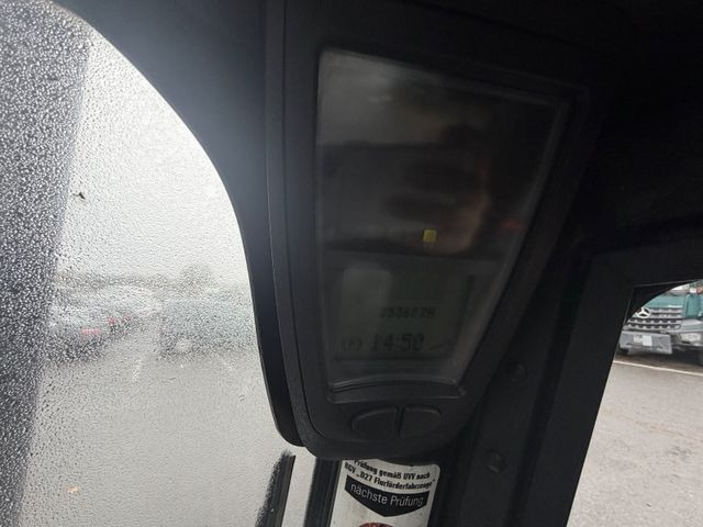 Dieselový vysokozdvižný vozík Linde H30D: obrázek 16 Dieselový vysokozdvižný vozík Linde H30D: obrázek 16