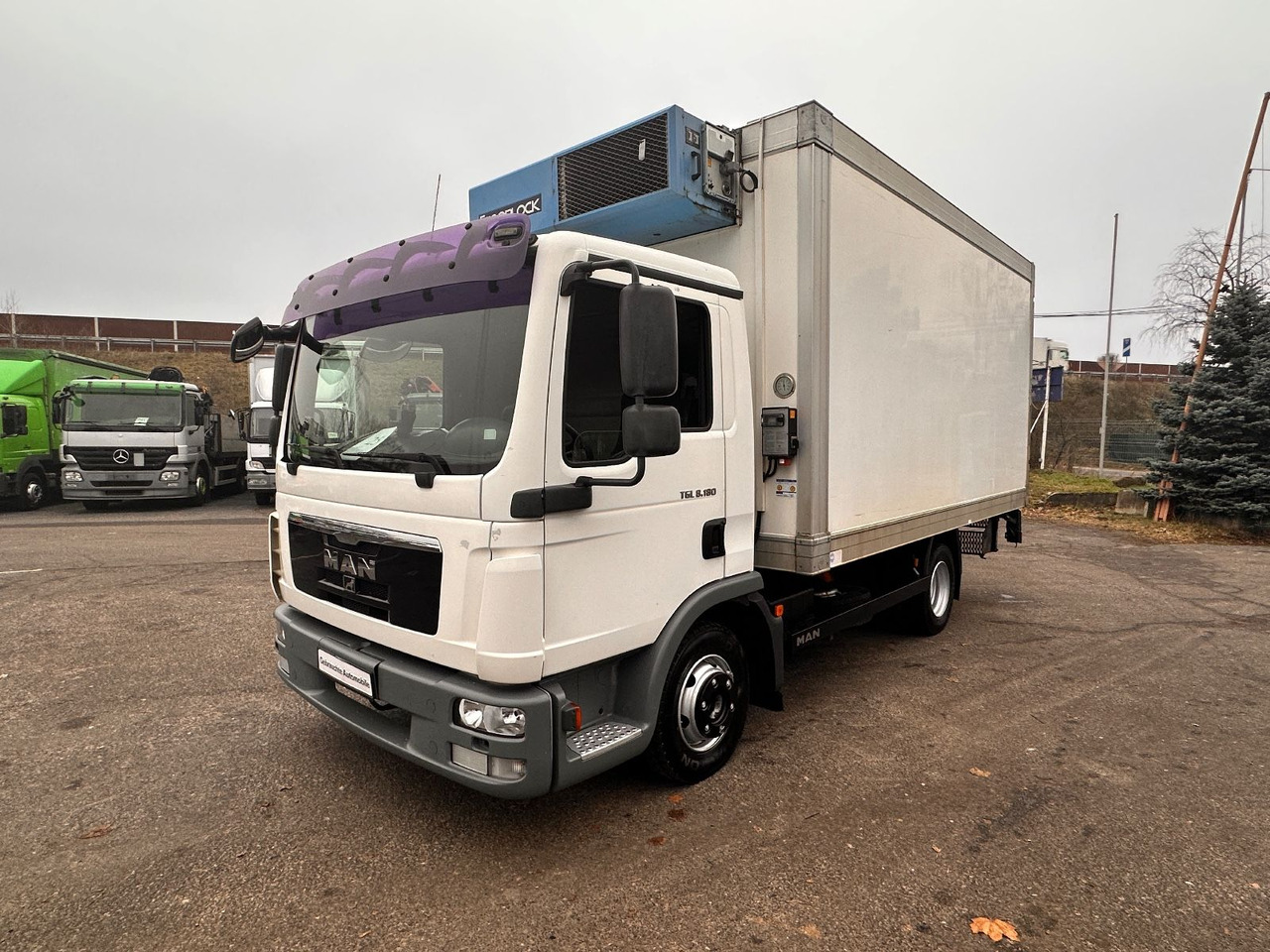 MAN TGL 8.180 Kühlkoffer Lbw - Chladírenský nákladní automobil: obrázek 3 MAN TGL 8.180 Kühlkoffer Lbw - Chladírenský nákladní automobil: obrázek 3