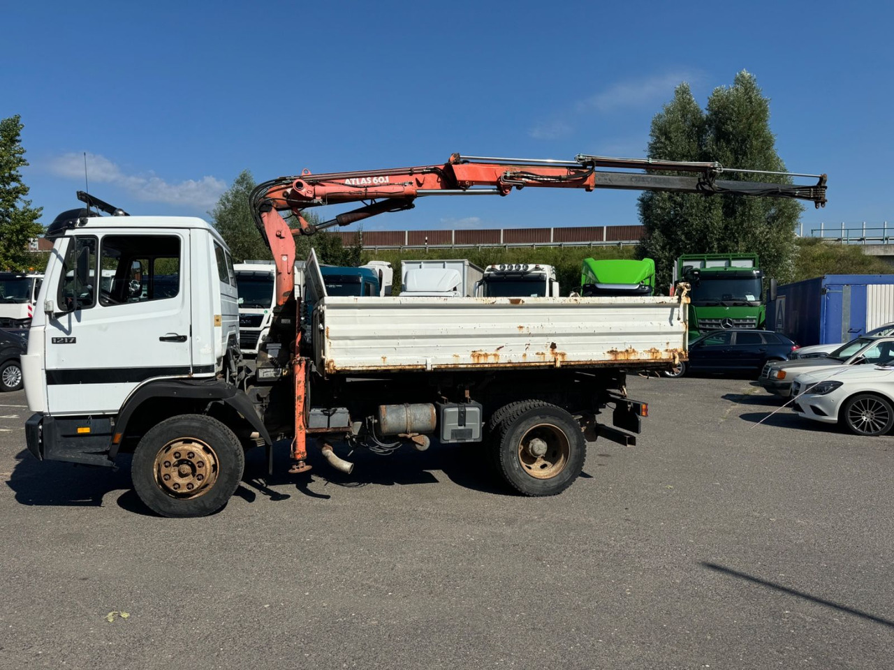 Mercedes-Benz 1317 Kipper - Kran - Sklápěč: obrázek 4 Mercedes-Benz 1317 Kipper - Kran - Sklápěč: obrázek 4