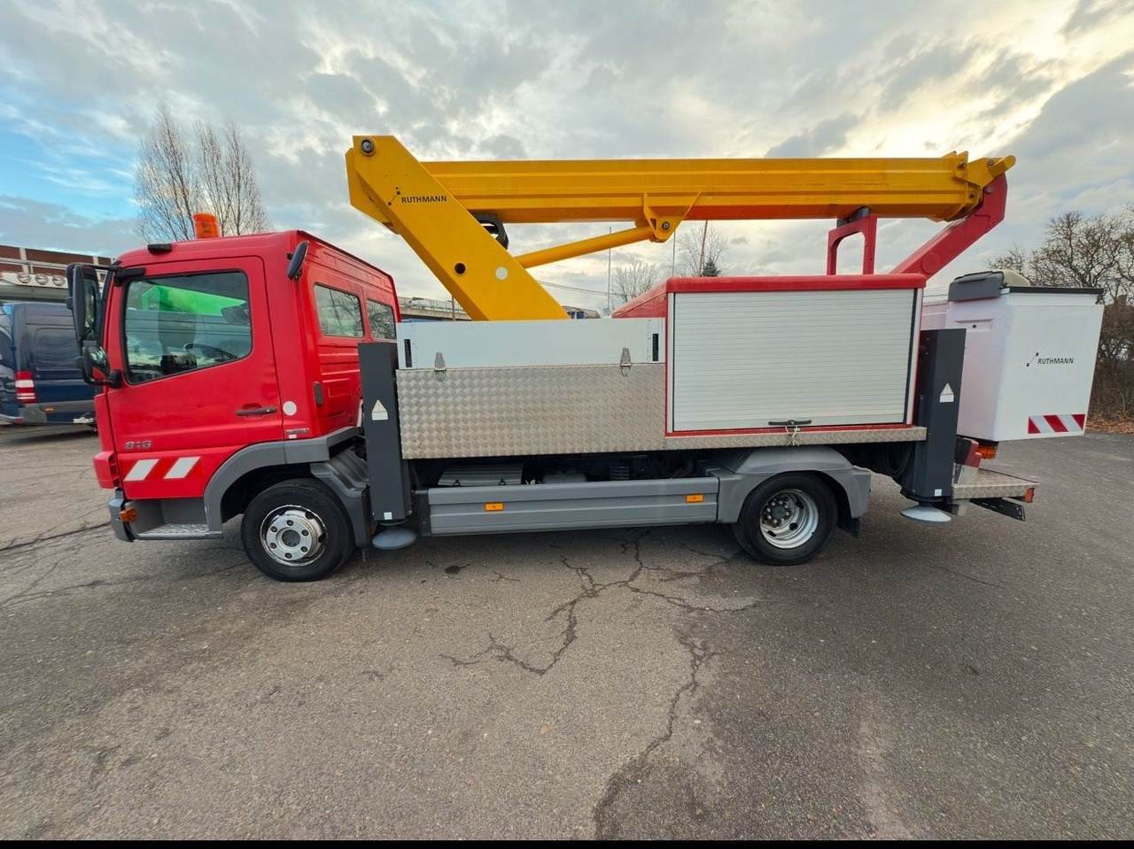 Autoplošina Mercedes-Benz Atego 816 2 4-Zyl. 4x2 Hebebühne: obrázek 7