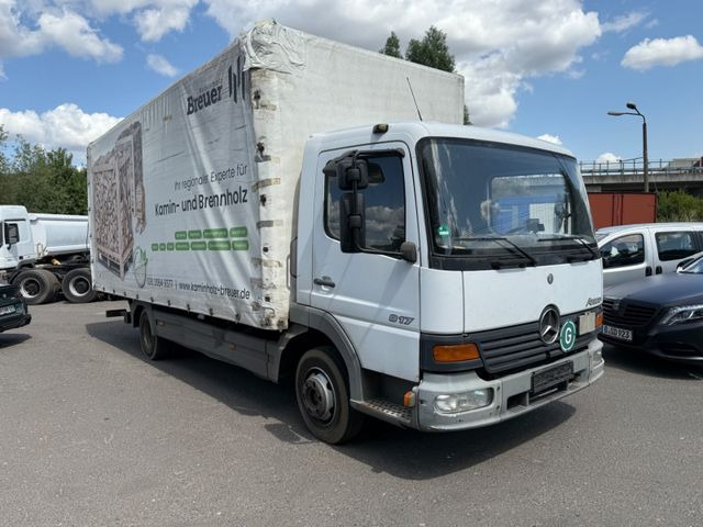 Mercedes-Benz Atego 817 - Plachtový nákladní auto: obrázek 2 Mercedes-Benz Atego 817 - Plachtový nákladní auto: obrázek 2