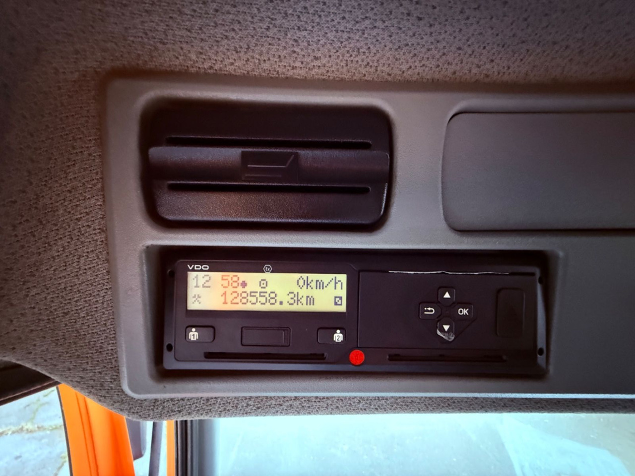Sklápěč Mercedes-Benz Atego   818 4x2 OM 904: obrázek 14