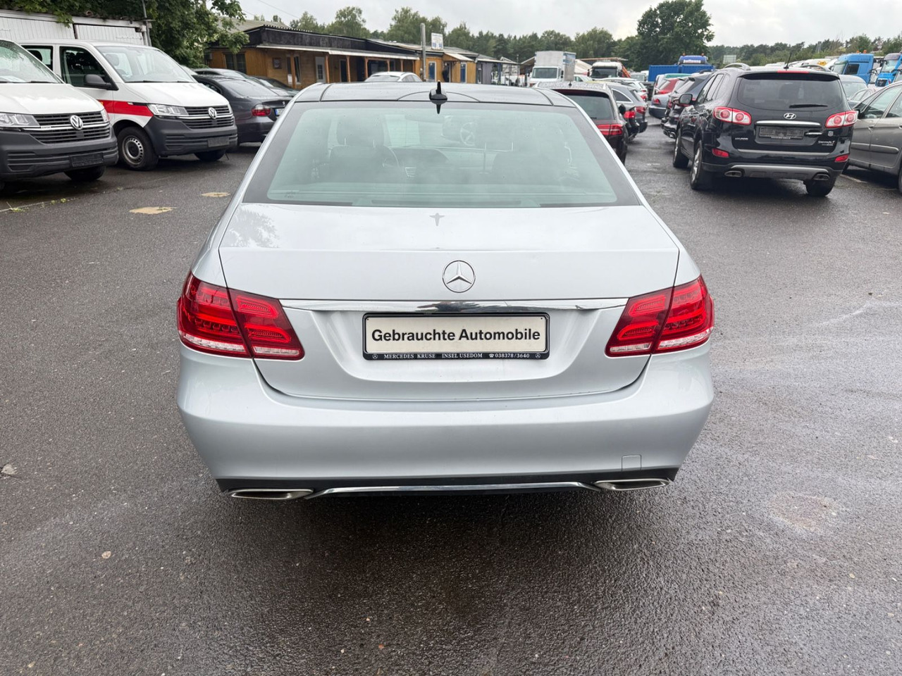 Mercedes-Benz E 300 E -Klasse Lim. E 300 BlueTec - Sedan: obrázek 4 Mercedes-Benz E 300 E -Klasse Lim. E 300 BlueTec - Sedan: obrázek 4