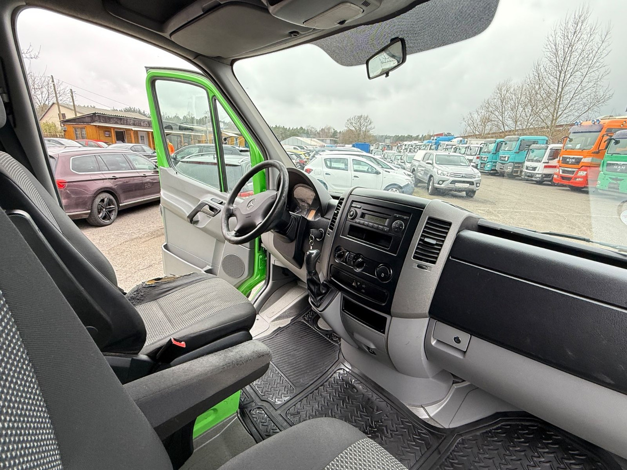 Furgon Mercedes-Benz Sprinter 313 CDI: obrázek 12