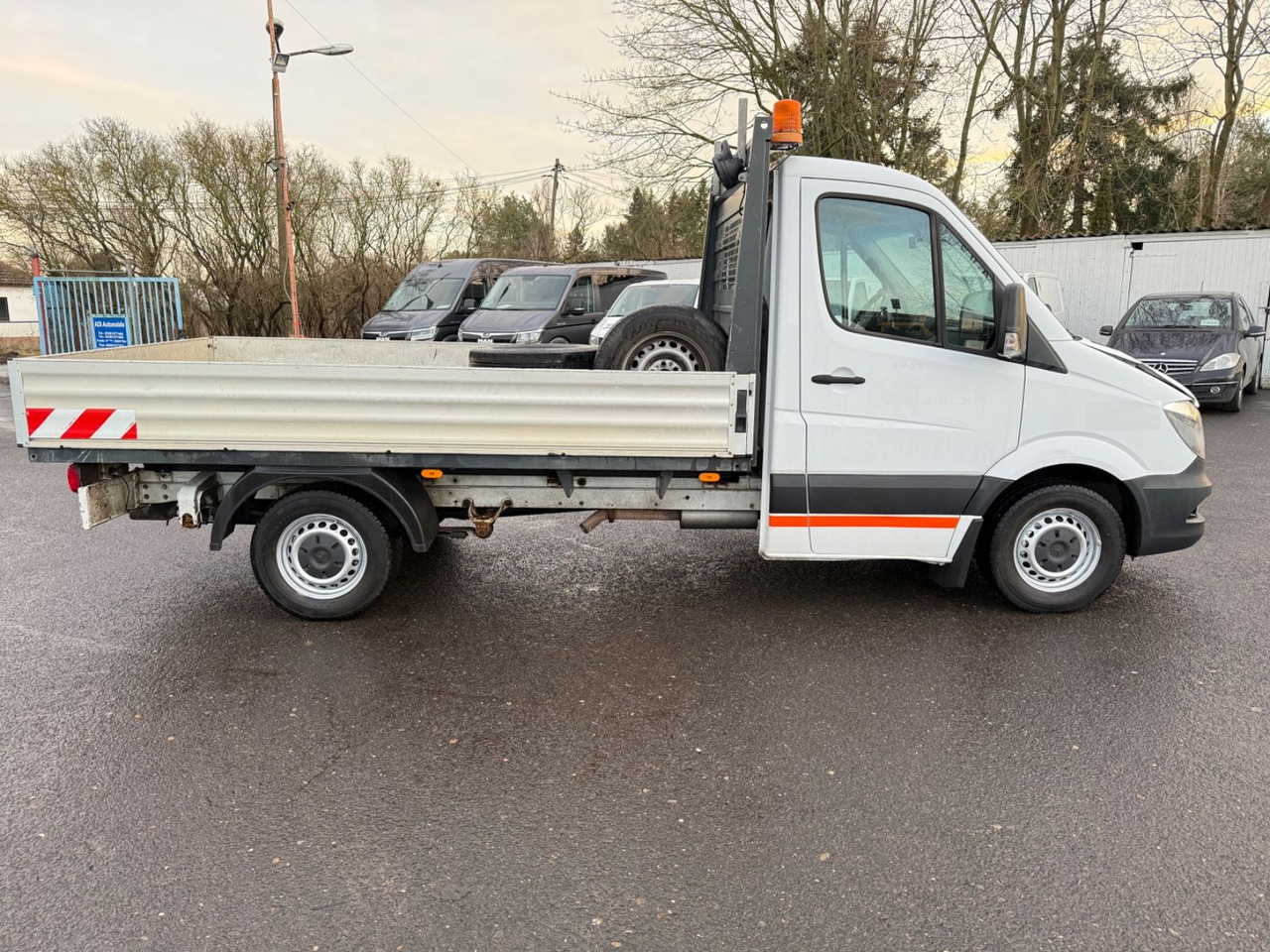 Mercedes-Benz Sprinter II Pritsche 313 CDI - Dodávka valník: obrázek 3 Mercedes-Benz Sprinter II Pritsche 313 CDI - Dodávka valník: obrázek 3