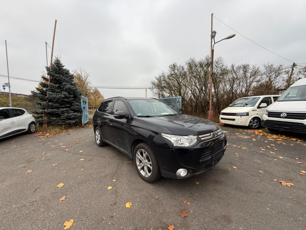 Mitsubishi Outlander 4X4 Allrad ClearTec Instyle - SUV: obrázek 2 Mitsubishi Outlander 4X4 Allrad ClearTec Instyle - SUV: obrázek 2