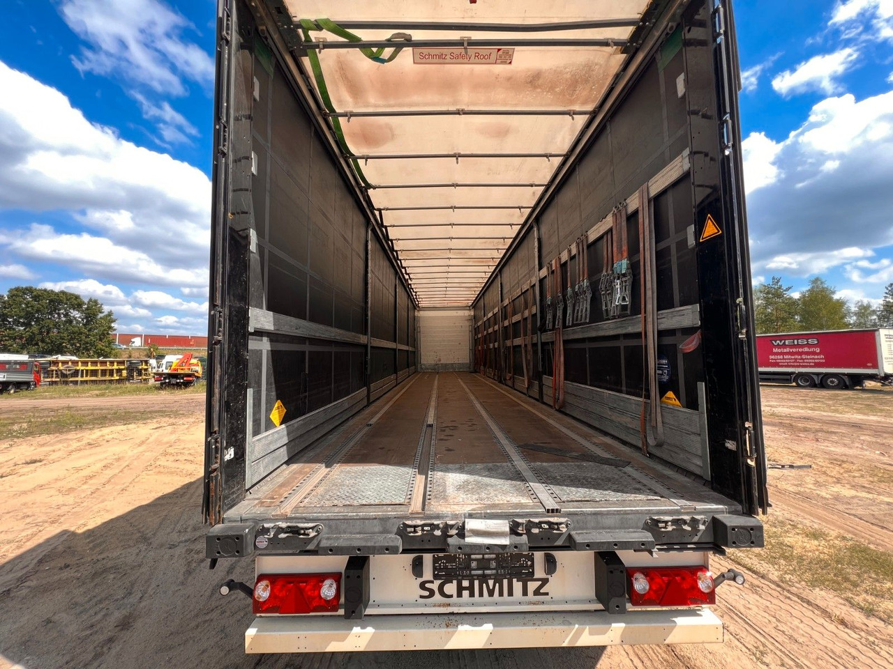 Schmitz Cargobull SCB S3T - Plachtový návěs: obrázek 4 Schmitz Cargobull SCB S3T - Plachtový návěs: obrázek 4