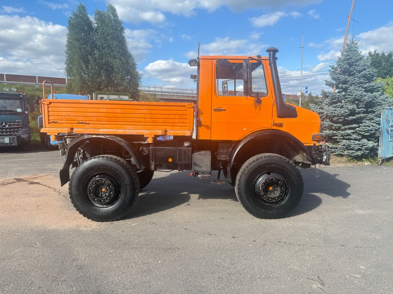Unimog 2100 4x4 - Nákladní automobil valníkový/ Plošinový: obrázek 5 Unimog 2100 4x4 - Nákladní automobil valníkový/ Plošinový: obrázek 5