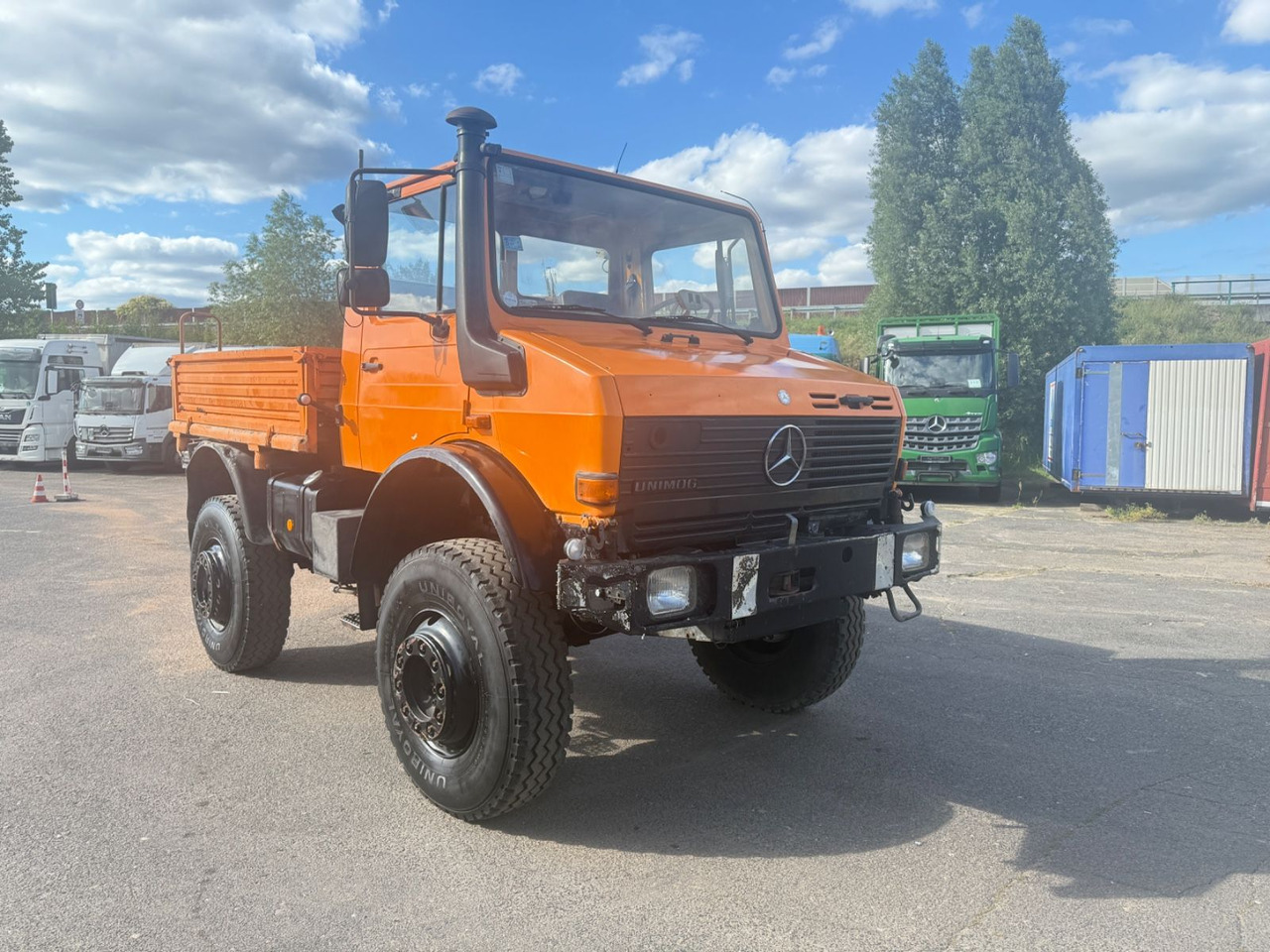 Unimog 2100 4x4 - Nákladní automobil valníkový/ Plošinový: obrázek 1 Unimog 2100 4x4 - Nákladní automobil valníkový/ Plošinový: obrázek 1