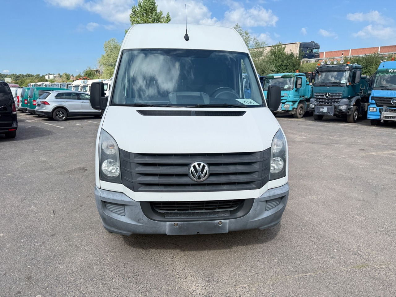 Volkswagen Crafter Kasten 35 mittel L2H2 Hochdach - Furgon: obrázek 1 Volkswagen Crafter Kasten 35 mittel L2H2 Hochdach - Furgon: obrázek 1