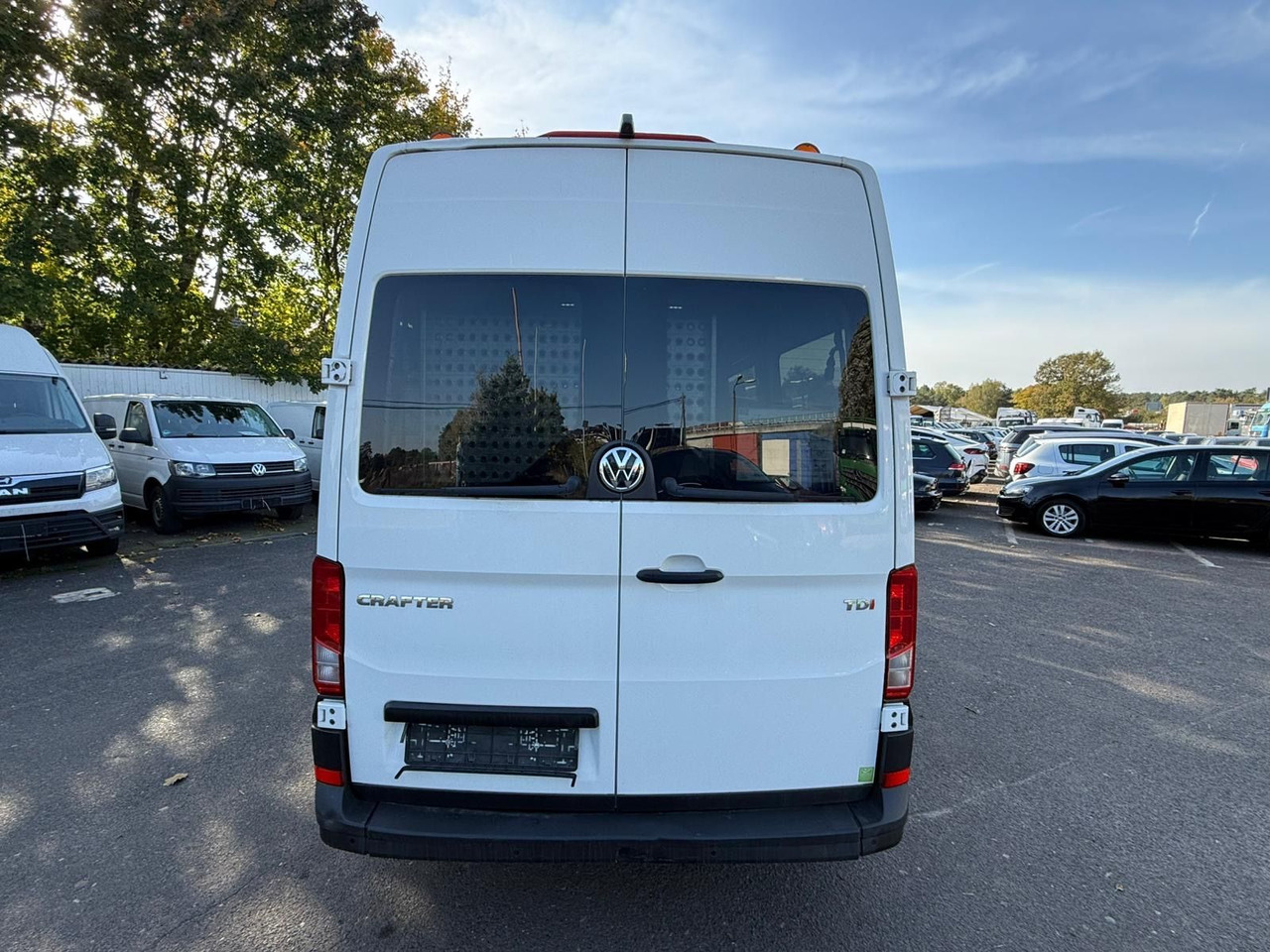 Volkswagen Crafter Kasten Kasten 35 mittellang Hochdach FWD - Mikrobus: obrázek 4 Volkswagen Crafter Kasten Kasten 35 mittellang Hochdach FWD - Mikrobus: obrázek 4
