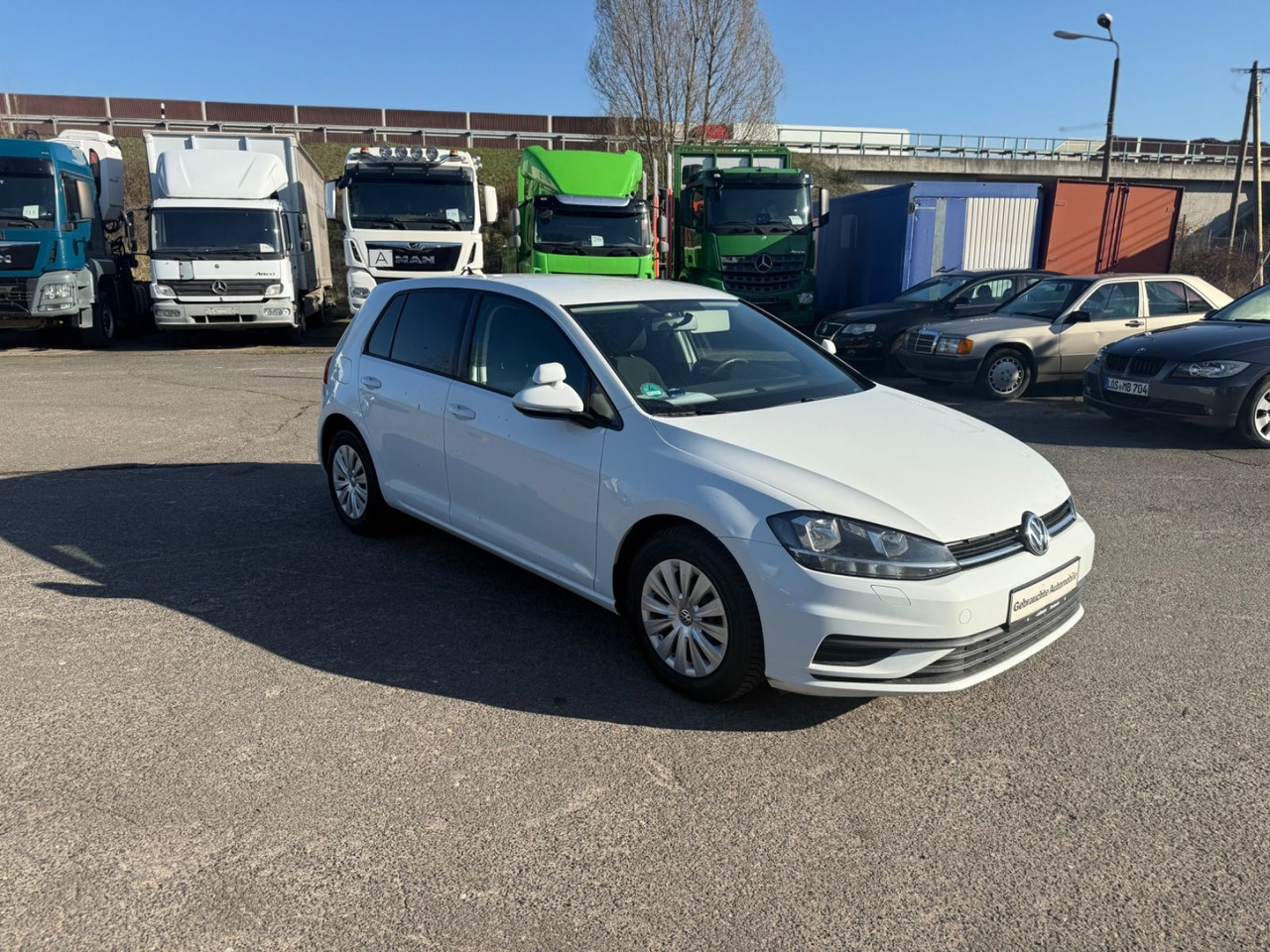 Volkswagen Golf VII Lim. Trendline BMT/Start-Stopp - Hatchback: obrázek 2 Volkswagen Golf VII Lim. Trendline BMT/Start-Stopp - Hatchback: obrázek 2