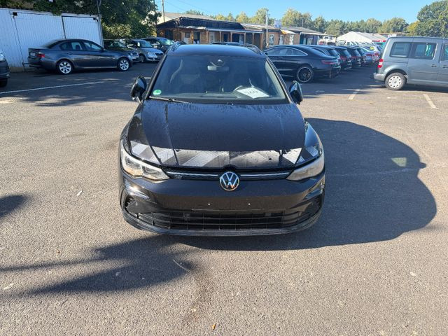 Volkswagen Golf VIII Variant R-Line Wasserschaden - Kombi: obrázek 2 Volkswagen Golf VIII Variant R-Line Wasserschaden - Kombi: obrázek 2