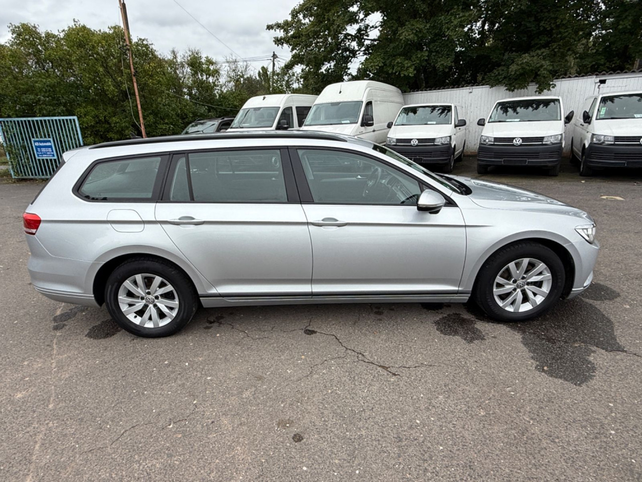 Volkswagen Passat Variant Trendline BMT/Start-Stopp - Sedan: obrázek 3 Volkswagen Passat Variant Trendline BMT/Start-Stopp - Sedan: obrázek 3