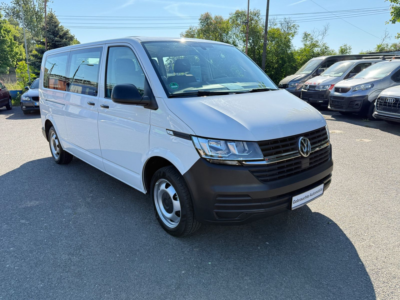 Volkswagen T6 Transporter Kombi lang 4MOTION - Mikrobus: obrázek 1 Volkswagen T6 Transporter Kombi lang 4MOTION - Mikrobus: obrázek 1