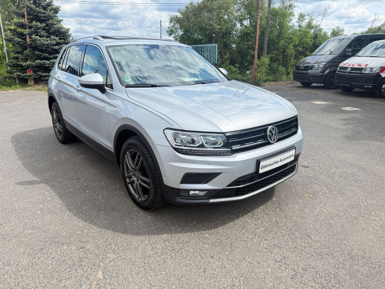 Volkswagen Tiguan Highline BMT/Start-Stopp 4Motion - SUV: obrázek 2 Volkswagen Tiguan Highline BMT/Start-Stopp 4Motion - SUV: obrázek 2