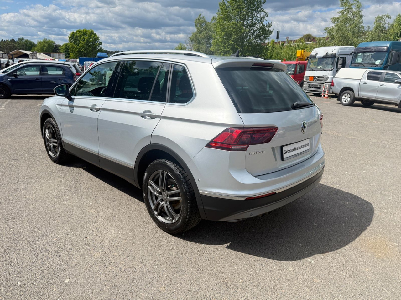 Volkswagen Tiguan Highline BMT/Start-Stopp 4Motion - SUV: obrázek 5 Volkswagen Tiguan Highline BMT/Start-Stopp 4Motion - SUV: obrázek 5