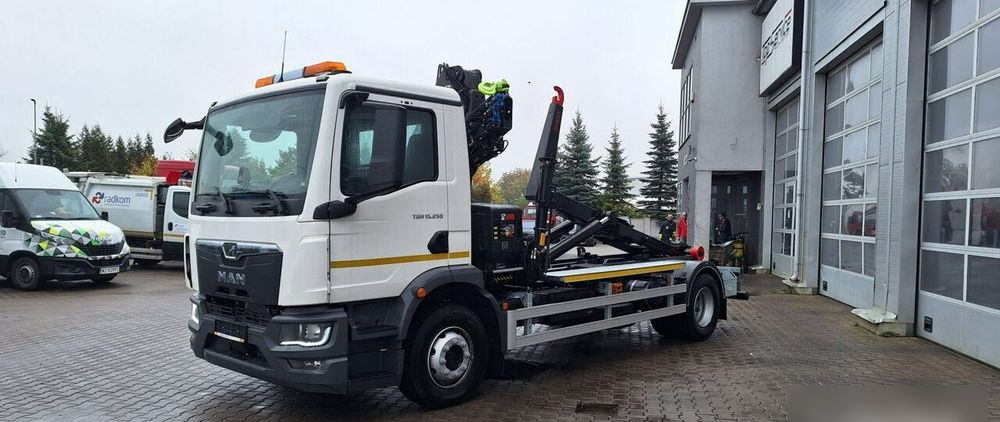 MAN TGM 15.250, hakowiec Janco/GP Lift + HDS Hiab - Vůz na odvoz odpadků: obrázek 4 MAN TGM 15.250, hakowiec Janco/GP Lift + HDS Hiab - Vůz na odvoz odpadků: obrázek 4