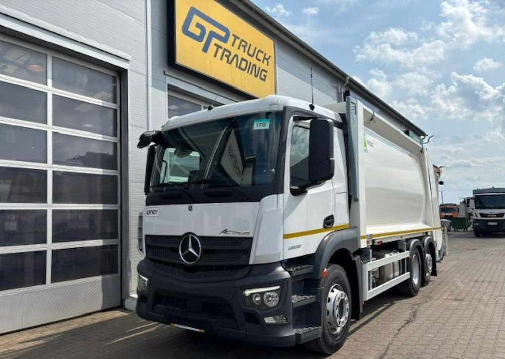 Mercedes-Benz Actros - Vůz na odvoz odpadků: obrázek 1 Mercedes-Benz Actros - Vůz na odvoz odpadků: obrázek 1