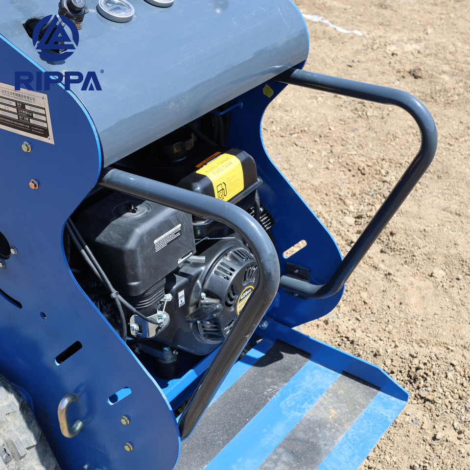 Rippa RS03 skid steer loader B&S engine EPA US & Germany Stock leasing Rippa RS03 skid steer loader B&S engine EPA US & Germany Stock: obrázek 23