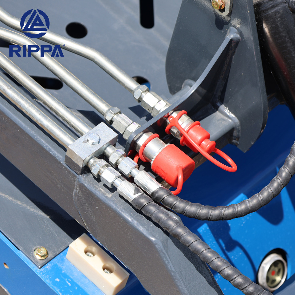 Rippa RS03 skid steer loader B&S engine EPA US & Germany Stock leasing Rippa RS03 skid steer loader B&S engine EPA US & Germany Stock: obrázek 18