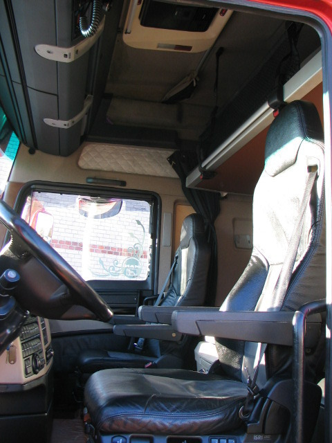 MAN TGX 18.500 LLS-U, SUPER STAN I WYGLĄD, EURO6 - Tahač: obrázek 4 MAN TGX 18.500 LLS-U, SUPER STAN I WYGLĄD, EURO6 - Tahač: obrázek 4