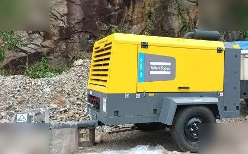 ATLAS COPCO 300 CFM - Mobilní kompresor: obrázek 3 ATLAS COPCO 300 CFM - Mobilní kompresor: obrázek 3