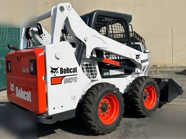 BOBCAT S570 - Smykový nakladač: obrázek 1 BOBCAT S570 - Smykový nakladač: obrázek 1