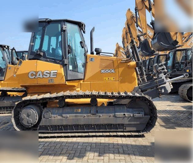 CASE 1650L - Buldozer: obrázek 2 CASE 1650L - Buldozer: obrázek 2