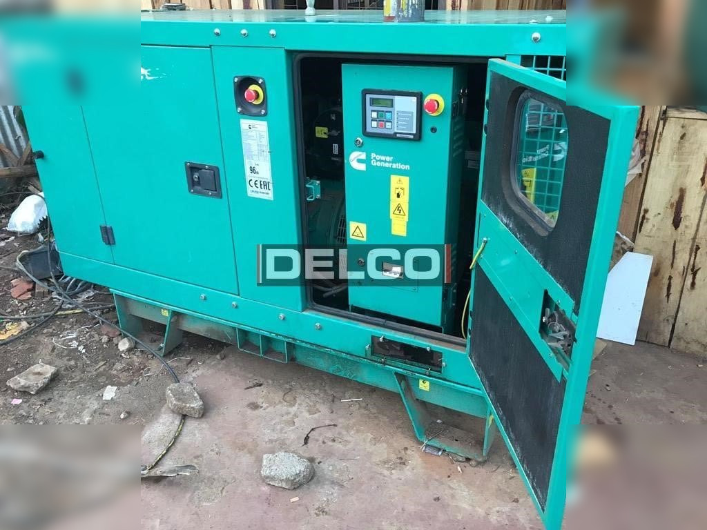 CUMMINS 1000 KVA - Elektrický generátor: obrázek 1 CUMMINS 1000 KVA - Elektrický generátor: obrázek 1