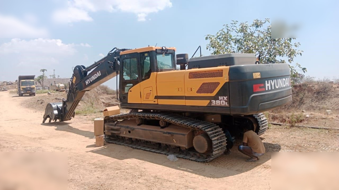 HYUNDAI HX380L - Pásové rýpadlo: obrázek 1 HYUNDAI HX380L - Pásové rýpadlo: obrázek 1