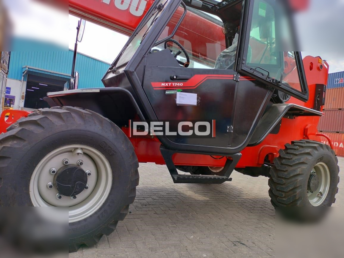 MANITOU MXT1740 - Teleskopický manipulátor: obrázek 4 MANITOU MXT1740 - Teleskopický manipulátor: obrázek 4