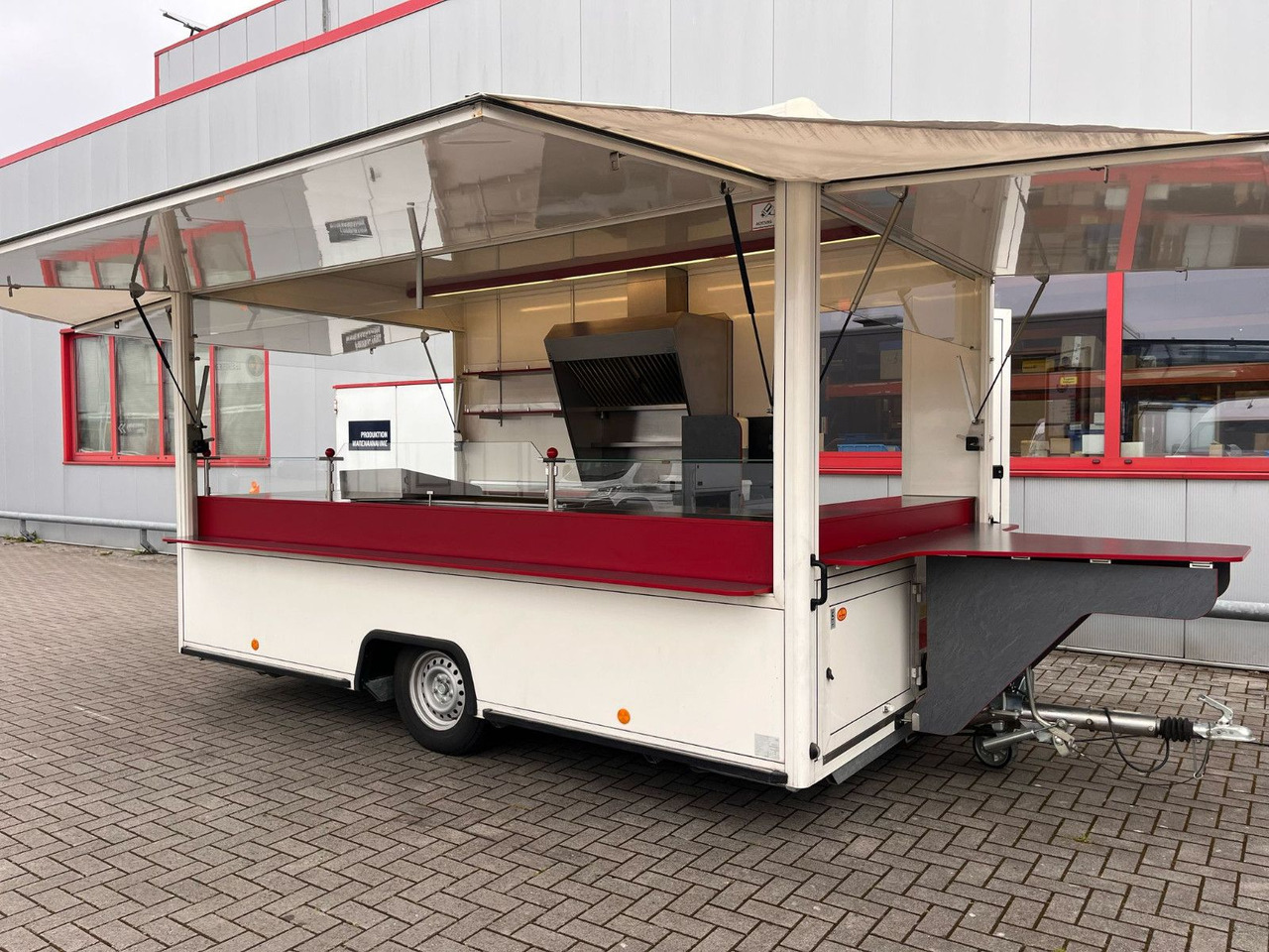Borco-Höhns Imbiss Foodtruck - Prodejní přívěs: obrázek 2 Borco-Höhns Imbiss Foodtruck - Prodejní přívěs: obrázek 2