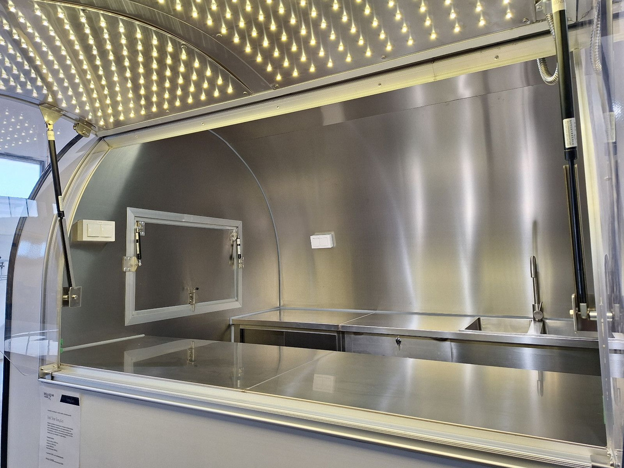 Esselmann Delistar Easy Go 220 - Prodejní přívěs: obrázek 3 Esselmann Delistar Easy Go 220 - Prodejní přívěs: obrázek 3