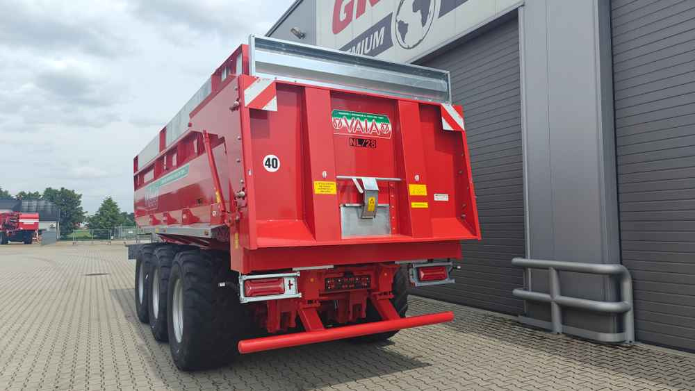 VAIA NL28 (3 axle trailer) - Zemědělský sklápěcí přívěs: obrázek 2 VAIA NL28 (3 axle trailer) - Zemědělský sklápěcí přívěs: obrázek 2