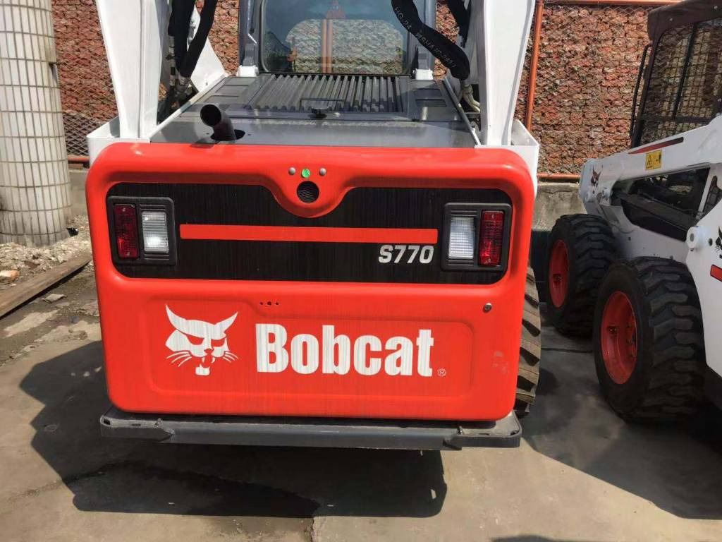 Bobcat 750 - Smykový nakladač: obrázek 1 Bobcat 750 - Smykový nakladač: obrázek 1