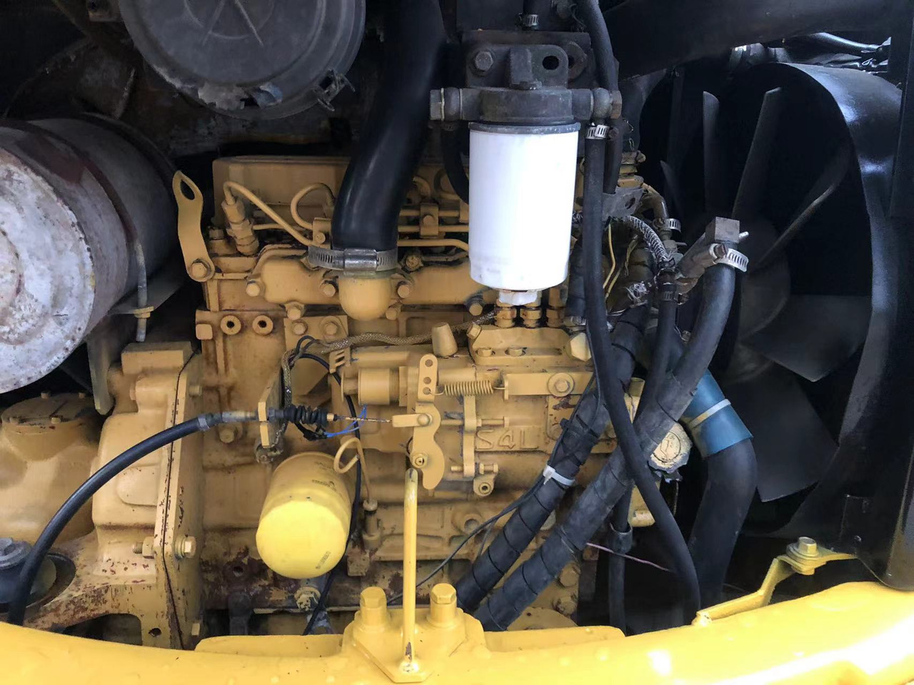 CAT 304C - Mini rýpadlo: obrázek 4 CAT 304C - Mini rýpadlo: obrázek 4